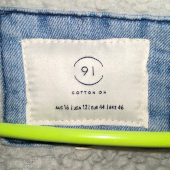 Kobe Bryant jacket - Picture 3 of 3